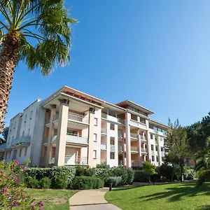 Appart hôtel Vacancéole - Les Calanques Du Parc ***